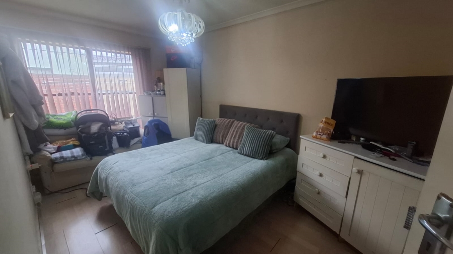 3 Bedroom Property for Sale in Westridge Western Cape